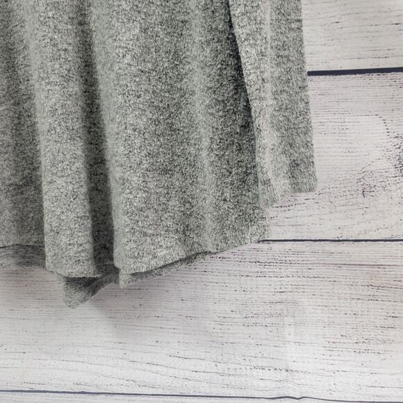 iZ BYER girl Gray, Lightweight Loose Neck Sweater Girls Size 16 - Picture 3 of 7